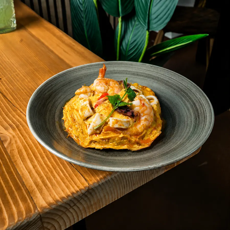 Tortilla de Curry y Marisco Tailandesa